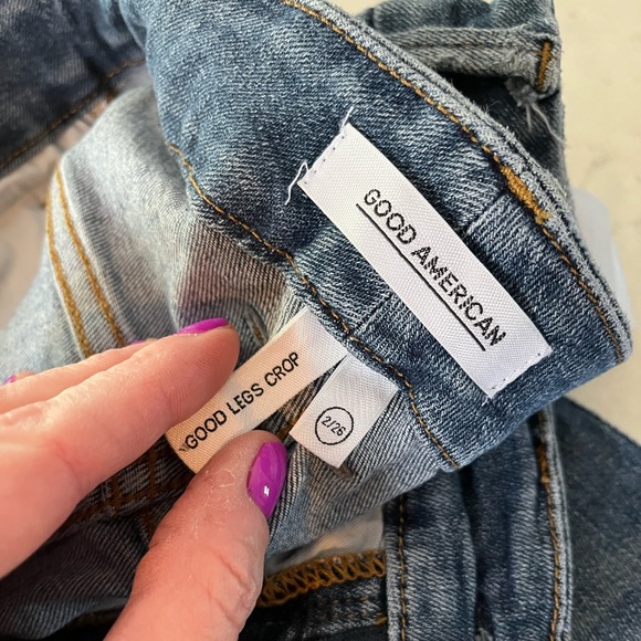 GOOD AMERICAN Size 2 Good Legs Crop - Picture 3 of 6